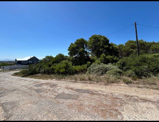 816M² VACANT LAND FOR SALE IN PARADISE BEACH